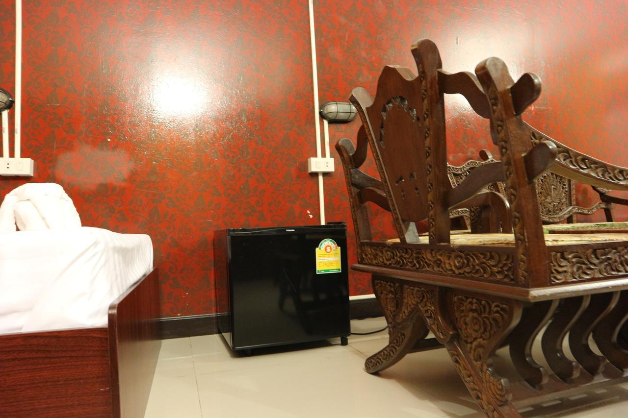 Hostel 999 Triplenine Chiangmai Chiang Mai Zewnętrze zdjęcie