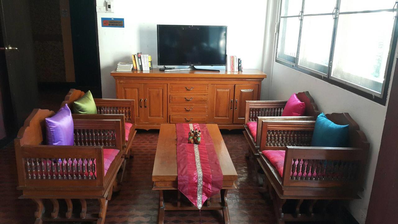 Hostel 999 Triplenine Chiangmai Chiang Mai Zewnętrze zdjęcie